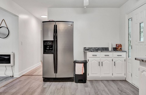 Monteagle House | Monteagle Modern Home -Awesome Location-New Spring Specials!