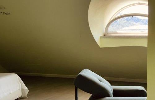Lecco House | Montebello Lake