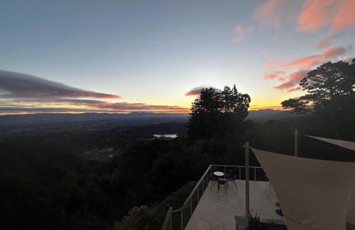 Silicon Valley Villa | Montebello Views