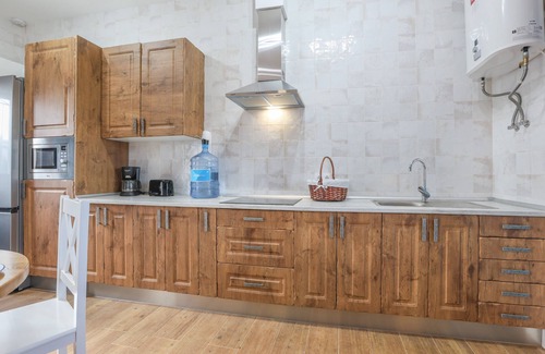 Carmona House | MONTECRISTO 4- Charming loft with shared pool and free Wi-Fi