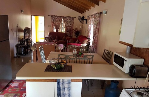 Reading House | Montego Bay - "Authentic Yaad Vibes"