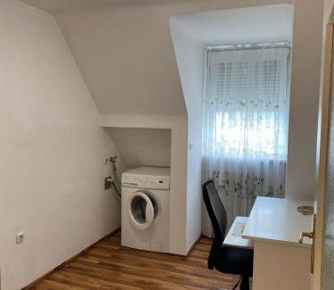 Linz Apartment | Montel PARK - Linz Danube River