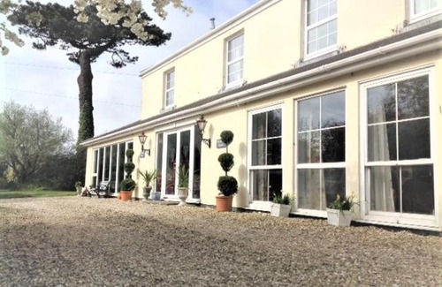 Ruan High Lanes House | Monterey Country House