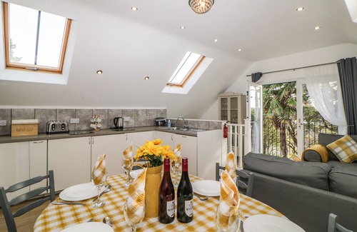 Torquay Cottage | MONTEREY MEWS, family friendly, character holiday cottage in Torquay