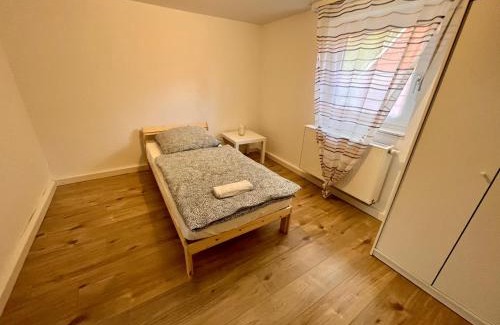 Fuldatal Apartment | Monteurunterkunft Simmershausen - Parken, Waschen und Wifi inklusive