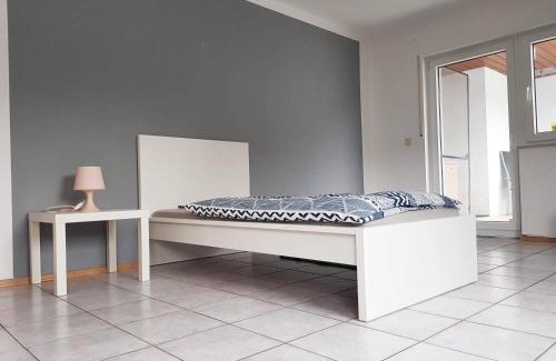 Reisach House | Monteurzimmer Obersulm