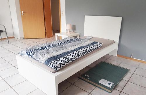 Reisach House | Monteurzimmer Obersulm