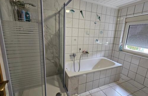 Siegen House | Monteurzimmer - Privatzimmer Unterkunft Siegen zentrale Lage mit Ausblick