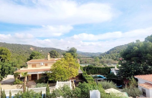 Olocau Villa | Montevistas Retreat - Cycling, Hiking, Relaxation , Yoga, 25 Minutes Valencia