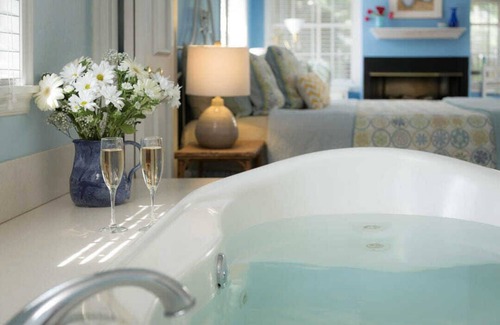 Norman Bed & Breakfast | Montford Inn & Cottages