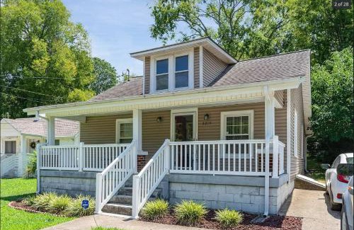 Hadley - Washington House | Monthly Rental Cottage near Nashville-Downtown