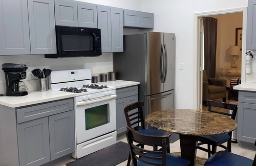 Whiteville House | MONTHLY STAYS-Spacious 8-bedroom house in delightful Whiteville-Abundant Parking