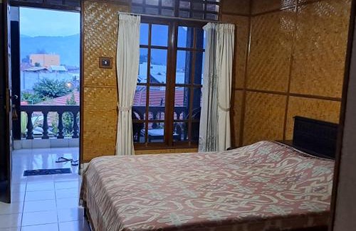 Rantepao House | Monton Guest House