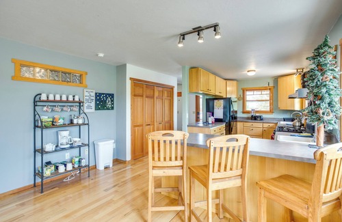 Vernal House | Montrose Family Home w/Yard & Fruit Trees!