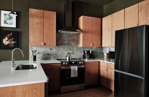 Talbot's Corner Condo | Moody Luxury Condo in East Nashville