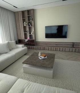 Dadna House | Moon night resort For Family and groups