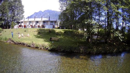 North Bend House | Moon River Suites #1