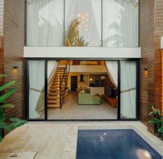 Penatih House | Moon Rock Villas