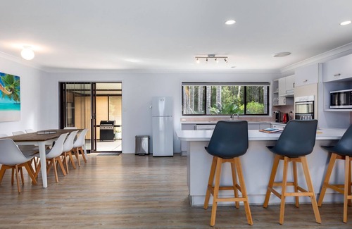 Huskisson House | Moona Beach House by Experience Jervis Bay