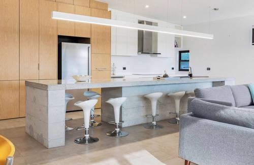 Fingal House | Moonah Retreat