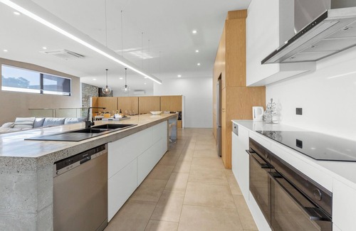 Fingal House | Moonah Retreat