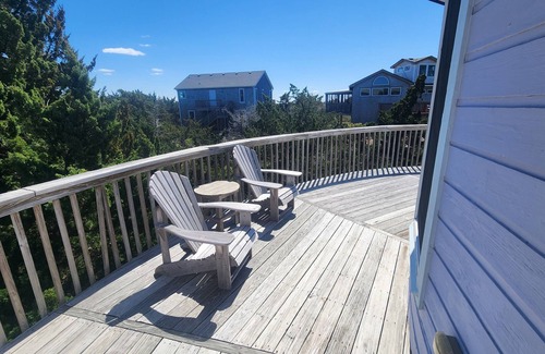 Ocracoke House | Moondance: Comfortable, true relaxation, soothing colors and décor.