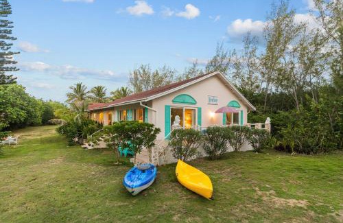 Gregory Town House | Moonflower home