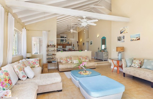 Gregory Town House | Moonflower on Beautiful Gaulding Cay Beach: Summer/Fall Special!