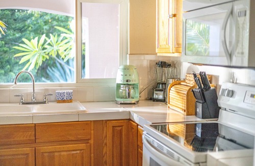 Gregory Town House | Moonflower on Beautiful Gaulding Cay Beach: Summer/Fall Special!
