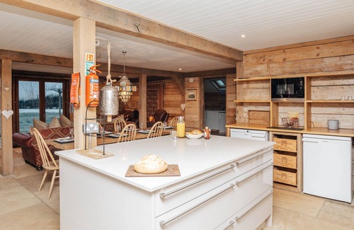 Cuddesdon House | Moonlight barn