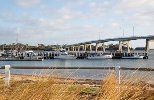 Newhaven Apartment | Moonlight Bay Accommodation