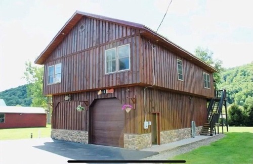 Great Valley Apartment | Moonlight Ridge - Upper