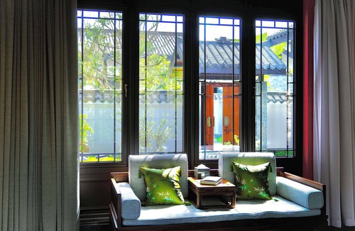 Jingyang District Hotel | MOONRISE HOTELS & RESORTS