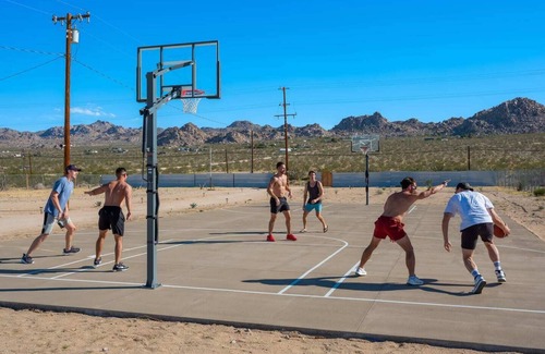 Joshua Tree House | Moonstone Bungalow: Amenity-Packed Group Retreats