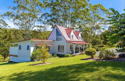 Red Head House | Moor Creek Cottage: Family Haven