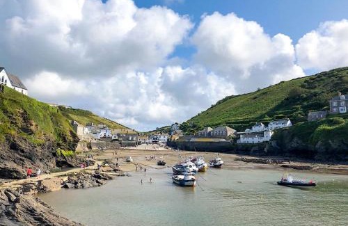 Delabole House | Moor View