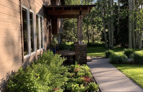Moose Wilson Road House | Moose Run 4BR, 2BA Mountain Retreat