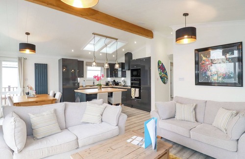 Redruth Cottage | MORDROS LODGE, family friendly, character holiday cottage in St Day