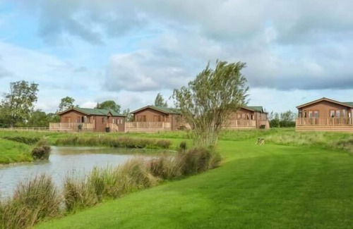 Puxton Cottage | MORGAN LODGE, family friendly, luxury holiday cottage in Hewish
