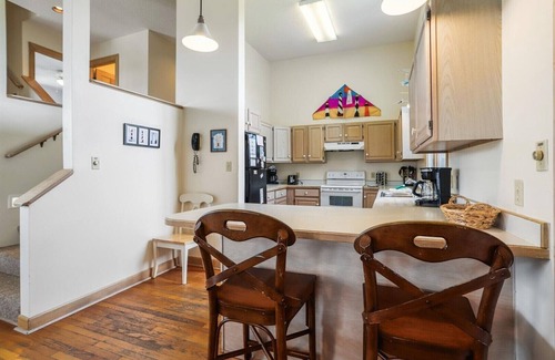 Ocracoke House | Morningside: Large Ocracoke home with amazing views from rooftop deck