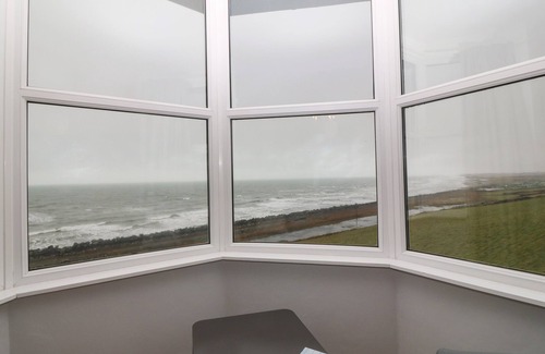 Barmouth House | MOROLWG, family friendly, with open fire in Barmouth
