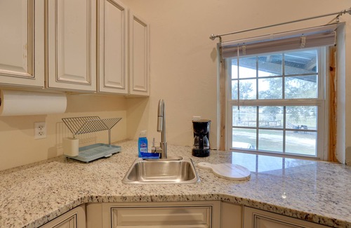 Fellowship Apartment | Morriston Studio: 13 Mi to World Equestrian Center