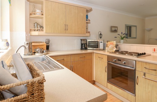 Falmouth House | MORTON COTTAGE, family friendly, with a garden in Falmouth
