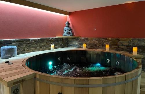 Morzine Ski Chalet | MORZINE GUEST CHALET Hypercenter Hot tubs - Sauna & MTB storage