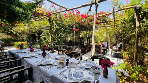 Amer House | Mosaics Guest House