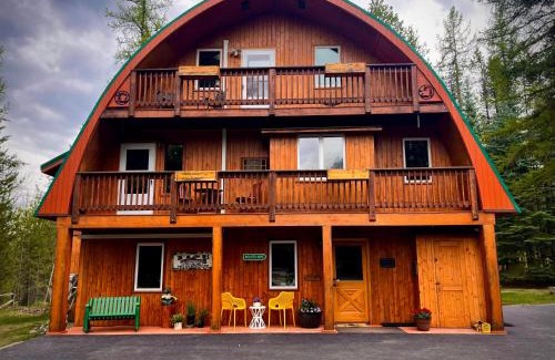 Columbia Falls Hotel | Moss Mountain Inn