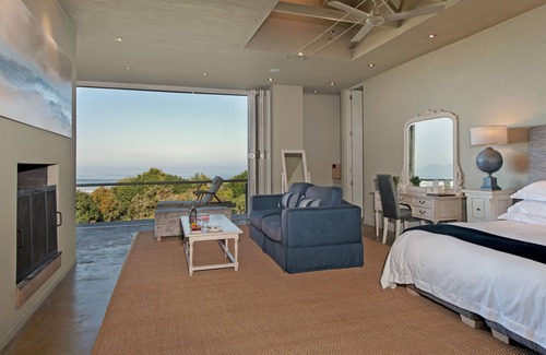 Voelklip House | Mosselberg on Grotto Beach