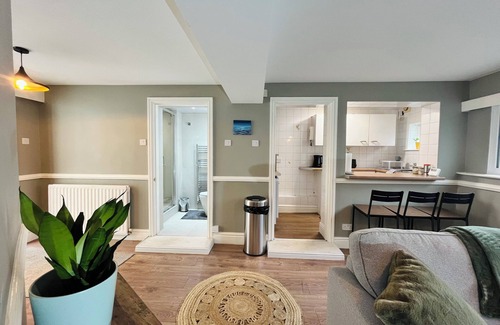 Liverpool House | Mossley Hill Retreat