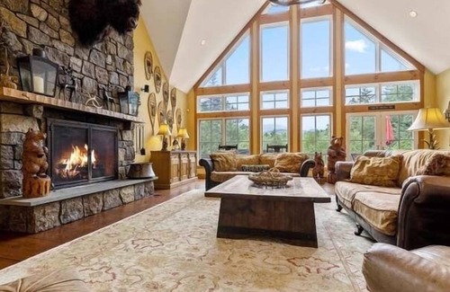 Winhall House | Most asked for Luxury Large Home at Stratton Mountain.