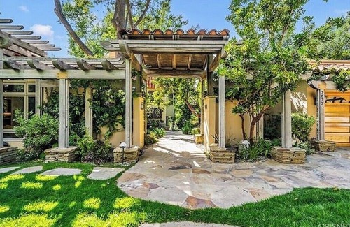 Calabasas House | Most Relaxing Experience in Calabasas